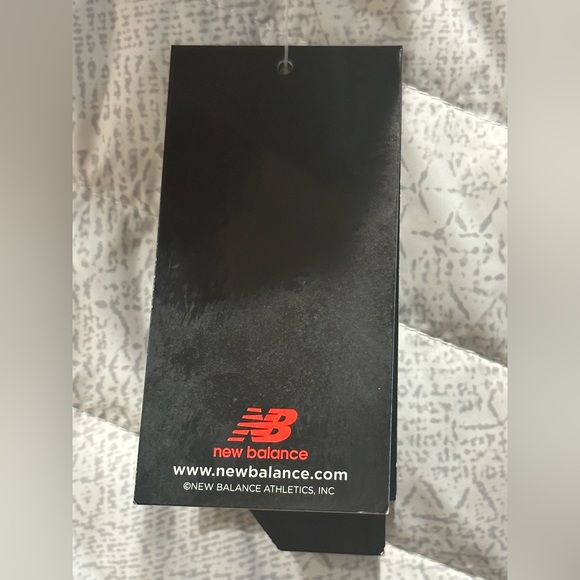 New Balance Long Warm Puffer Coat White Hooded Full Zip with Pockets Size M - Picture 13 of 13